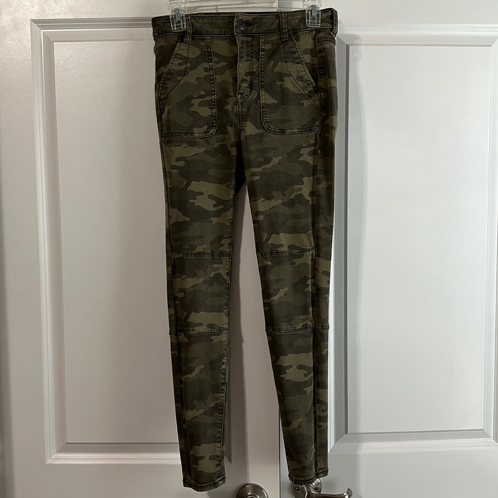 Camo Hi-Rise Jegging